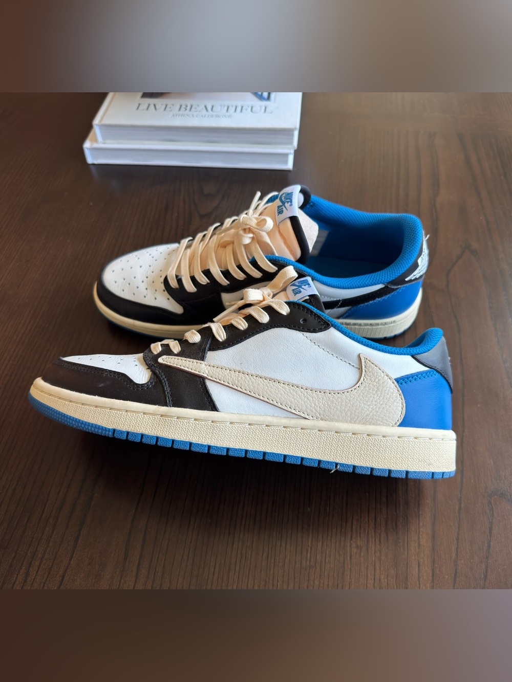 Air Jordan 1 Low Travis Scott x Fragment